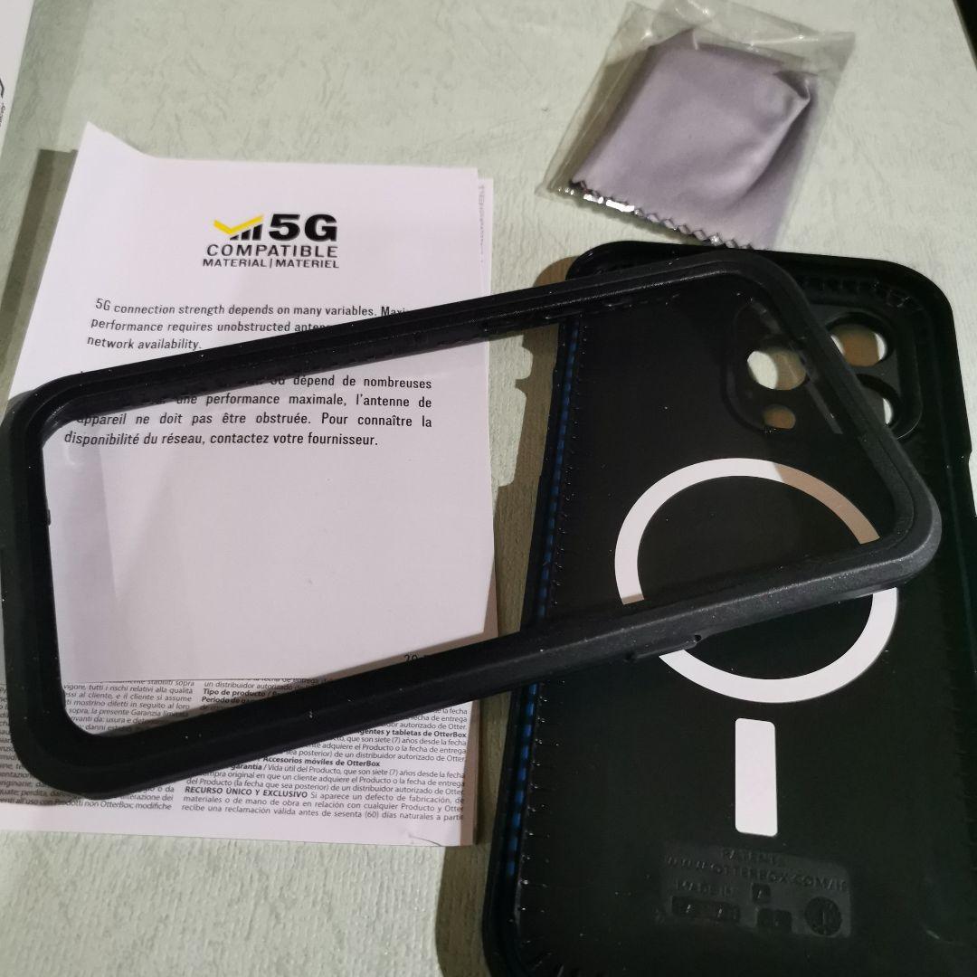 iPhone 15 Pro Max ケース otterbox