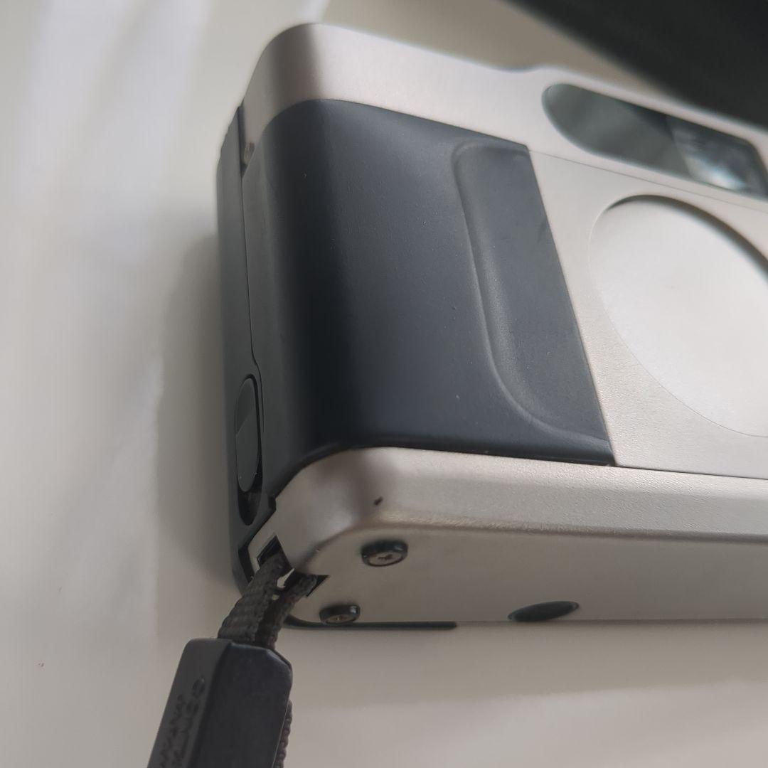 【高級コンパクトカメラ・希少】 Contax T2 　チタンクローム