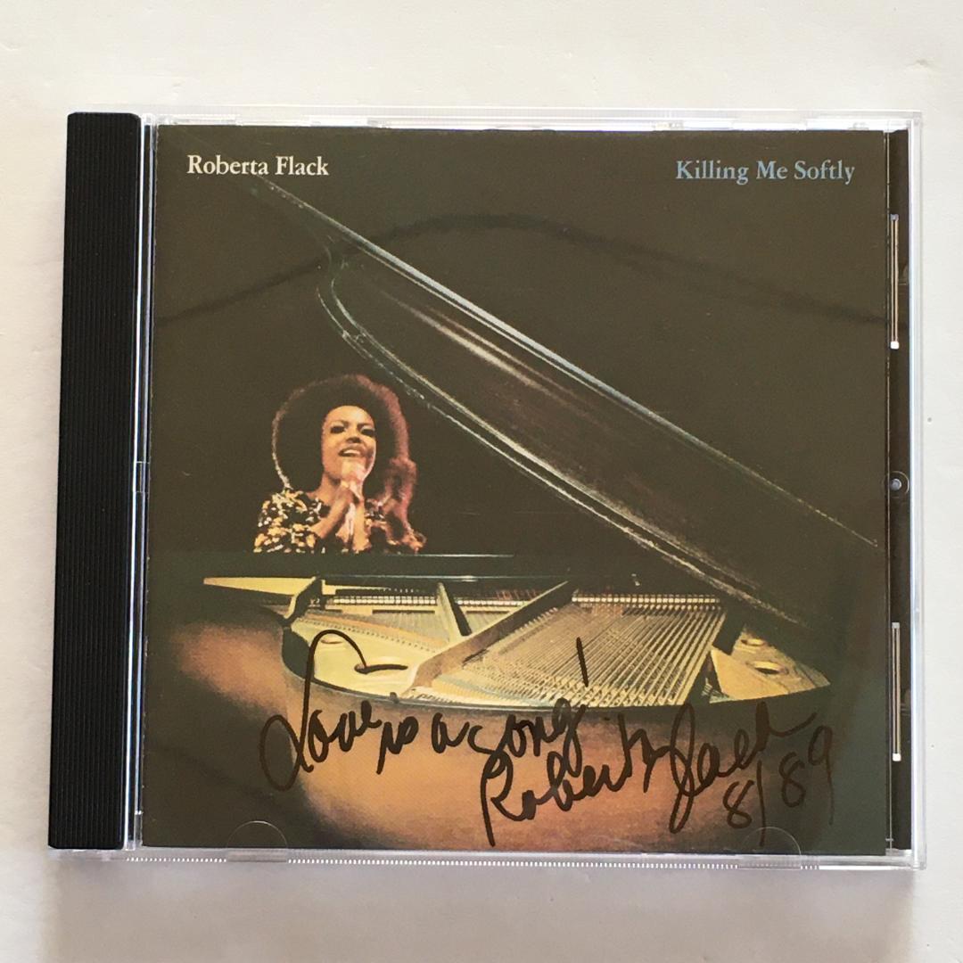 a*a様 直筆サイン入り 希少 入手困難 Roberta Flack やさしく歌