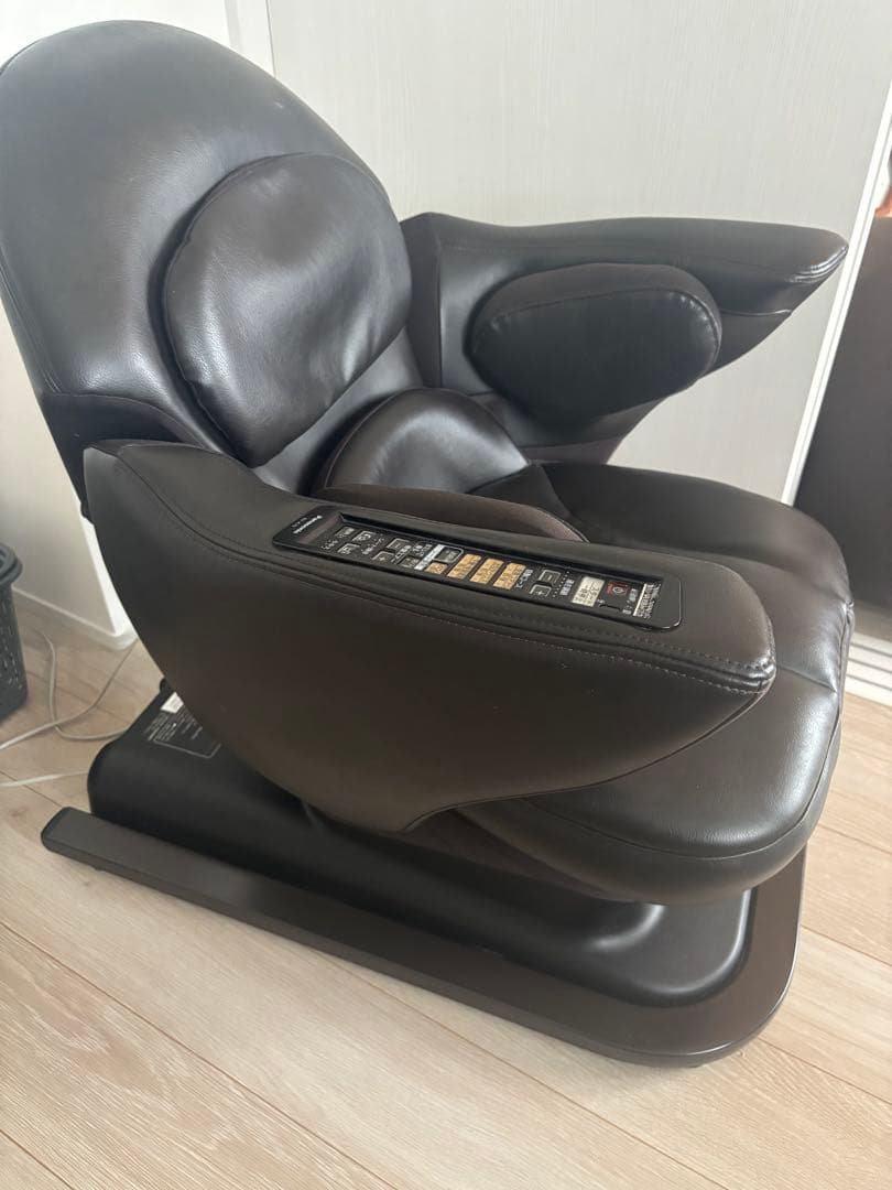 Panasonic コアトレチェア EU-JC70