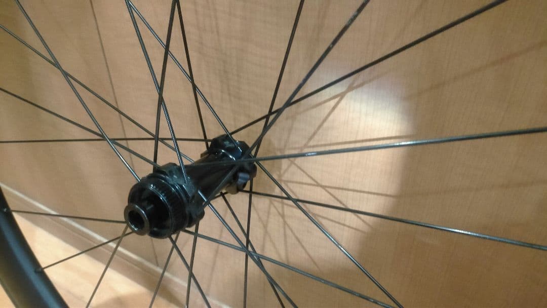 50mmハイト カーボンホイール ピレリ 26c タイヤ TPUチューブ 前後