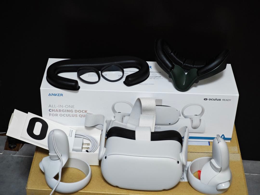  Quest2 256GB + Anker充電ドック + ケース