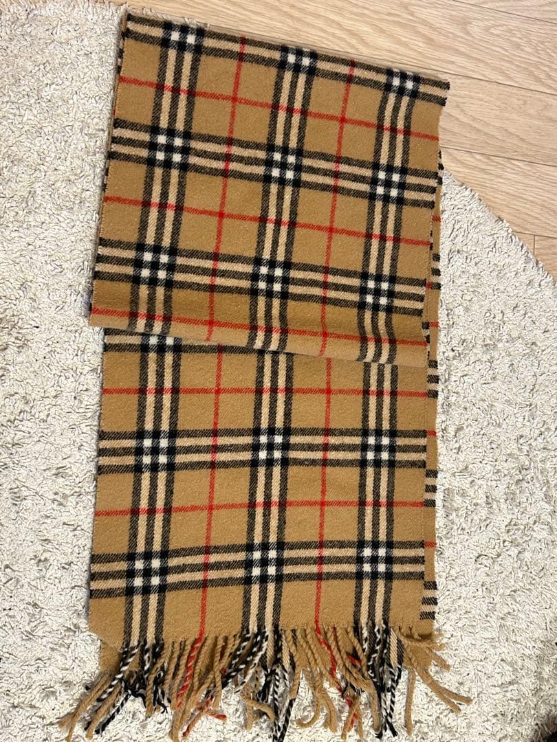 未使用暖かいBurberrys タータンチェック マフラー 100%ラムウール