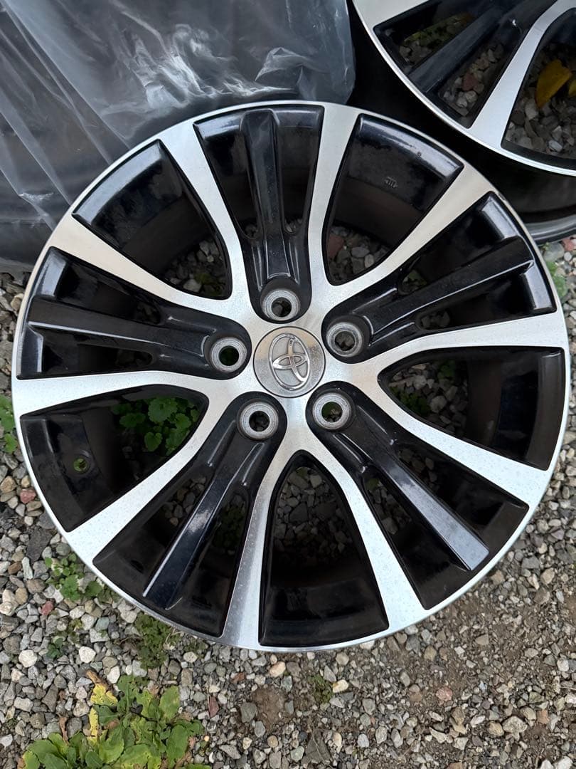 トヨタ 17インチ エスティマ