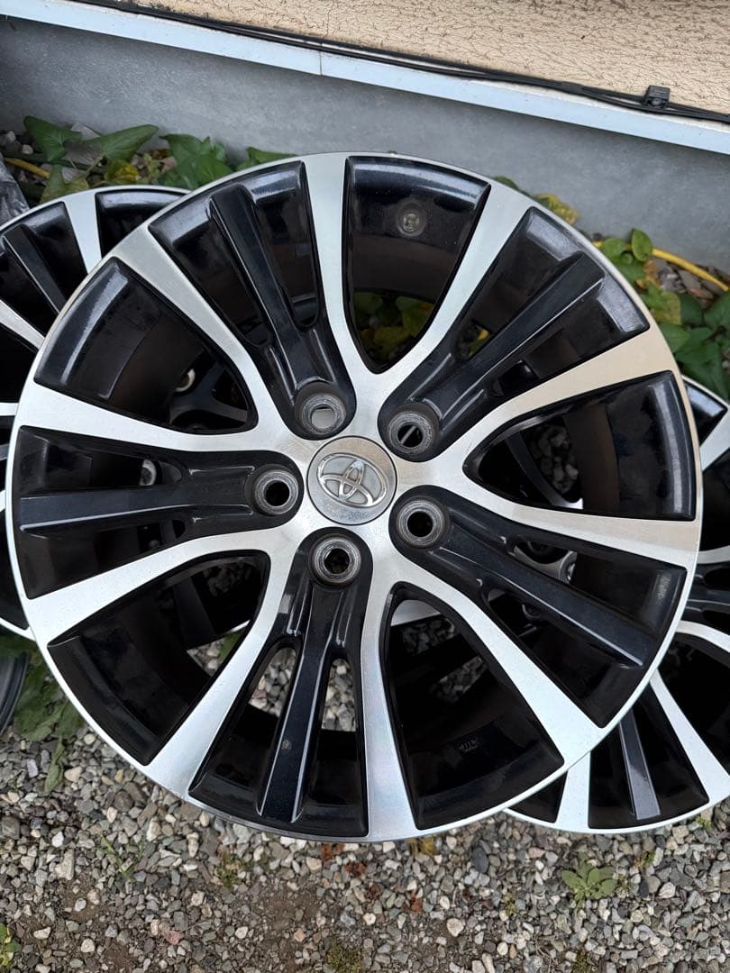 トヨタ 17インチ エスティマ