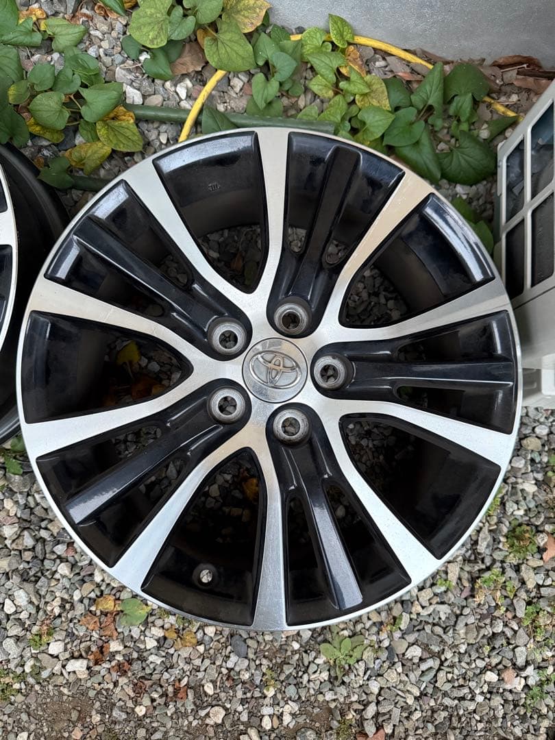 トヨタ 17インチ エスティマ