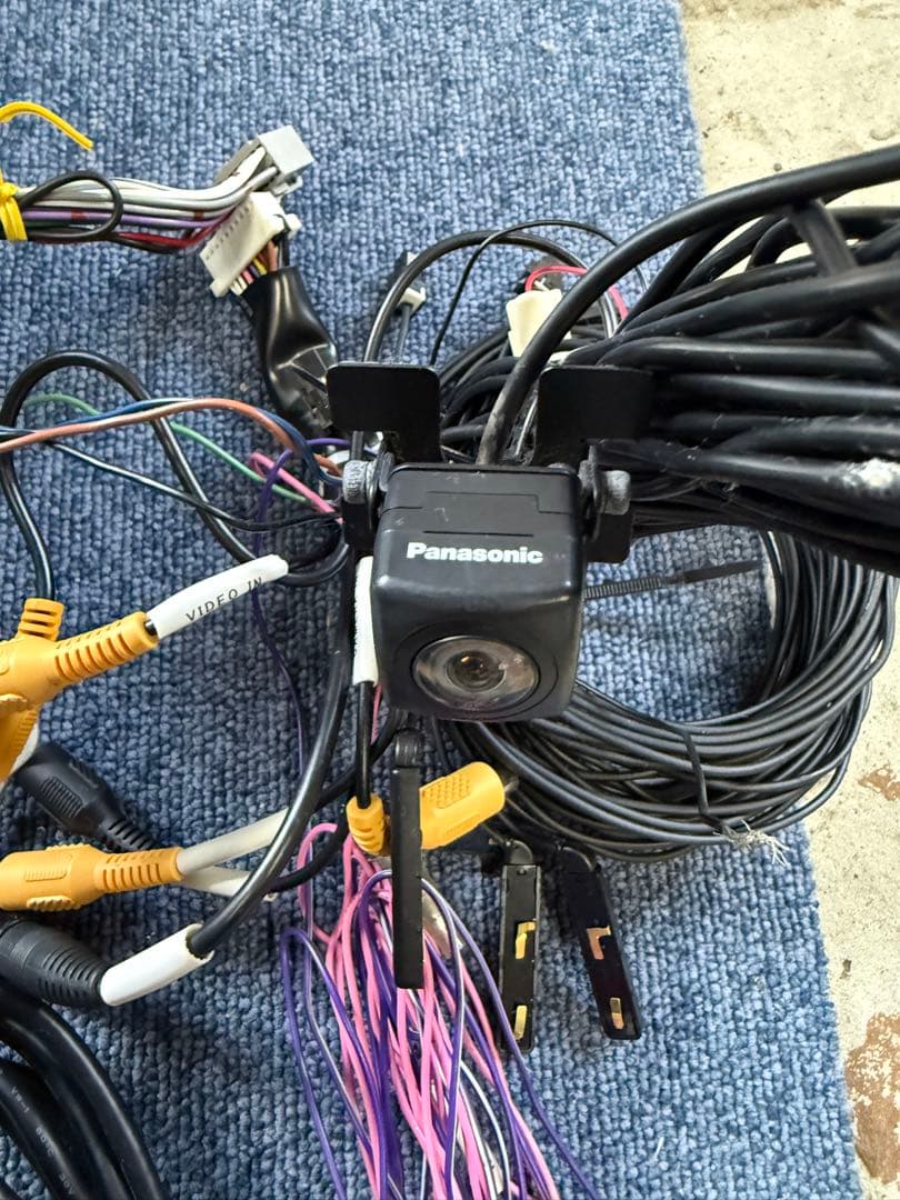 Panasonic CN-RX03WD カーナビ　ストラーダバックカメラ付き