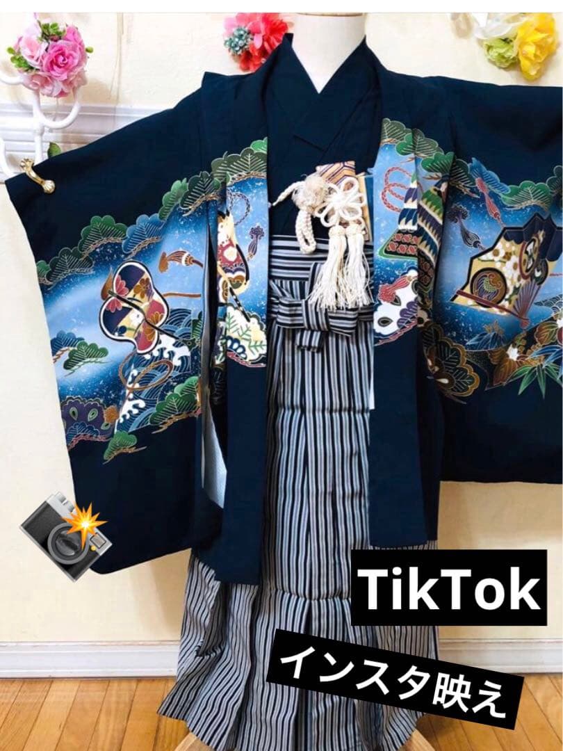 七五三五歳フルセット‼️人気黒地系⭐︎鷹凛々しい金彩煌びやか⭐︎袴縞スタイルアップ銘品