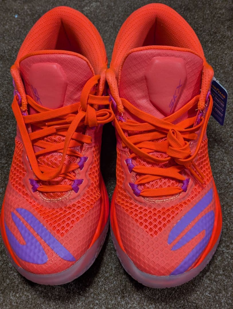 新品　スケッチャーズバスケットシューズ SKX レイン 253020-CRHP