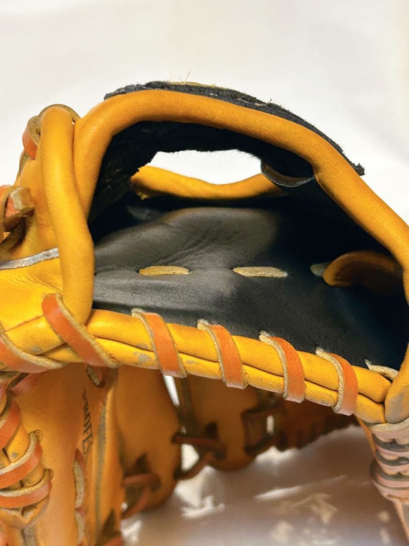 ★良型・即戦力★ ハイゴールド 心極 軟式 内野用グローブ 深め オイルメンテ済
