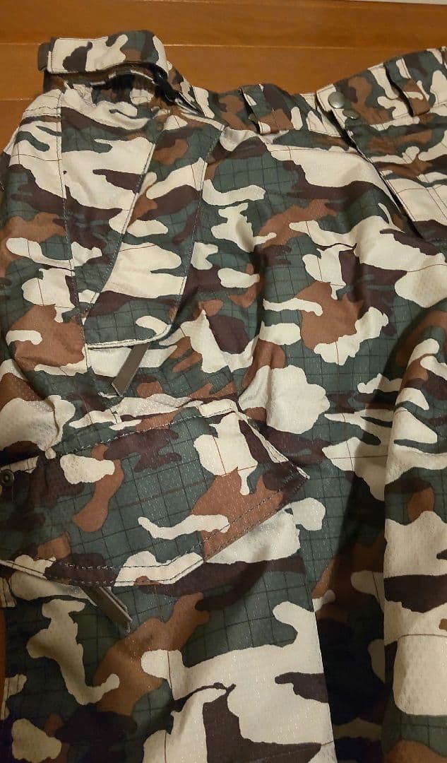 スノーウエア上(GRAVITY)+下(AVALANCHE)+4点 計6点セット