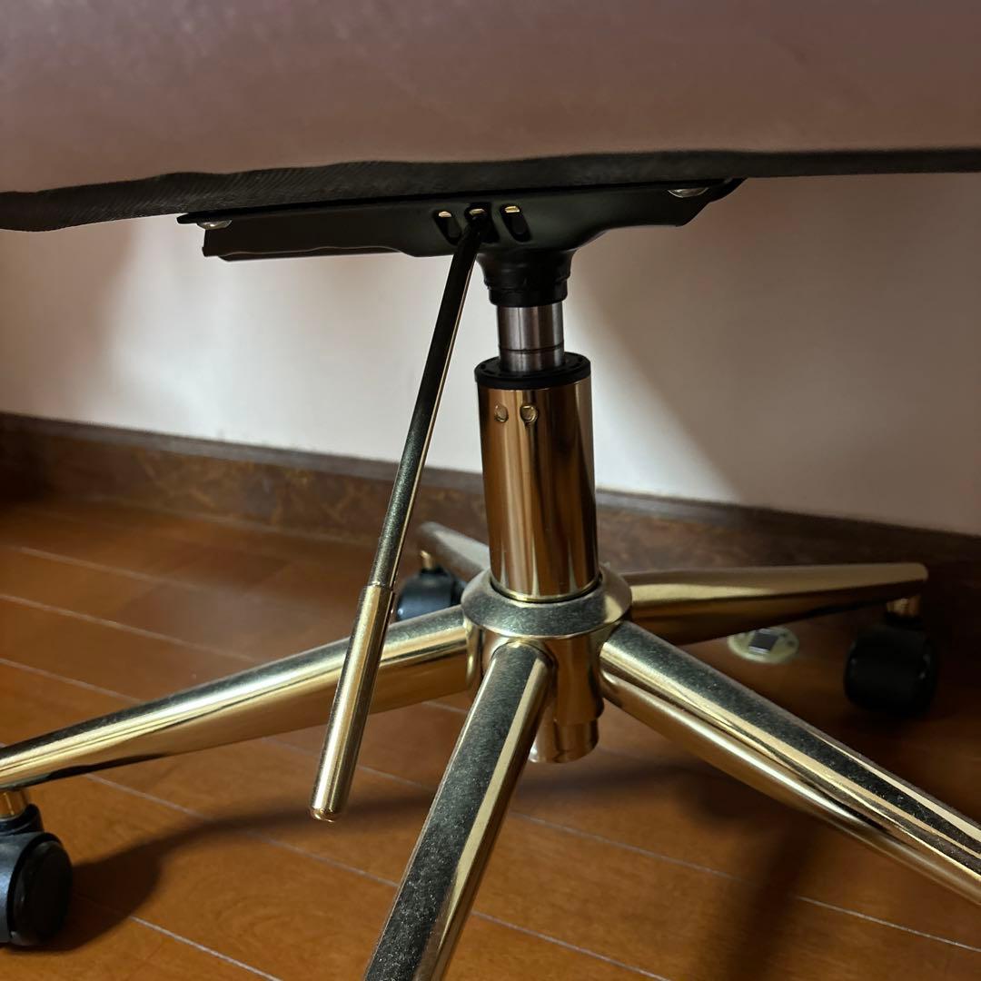 デスクチェア　クッション付き　昇降