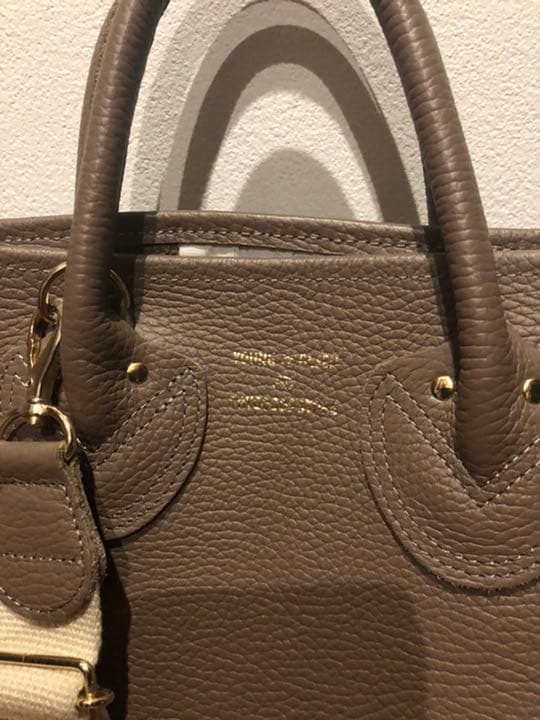 女性情報誌 YOUNG&OLSEN EMBOSSED LEATHER HAVERSACK