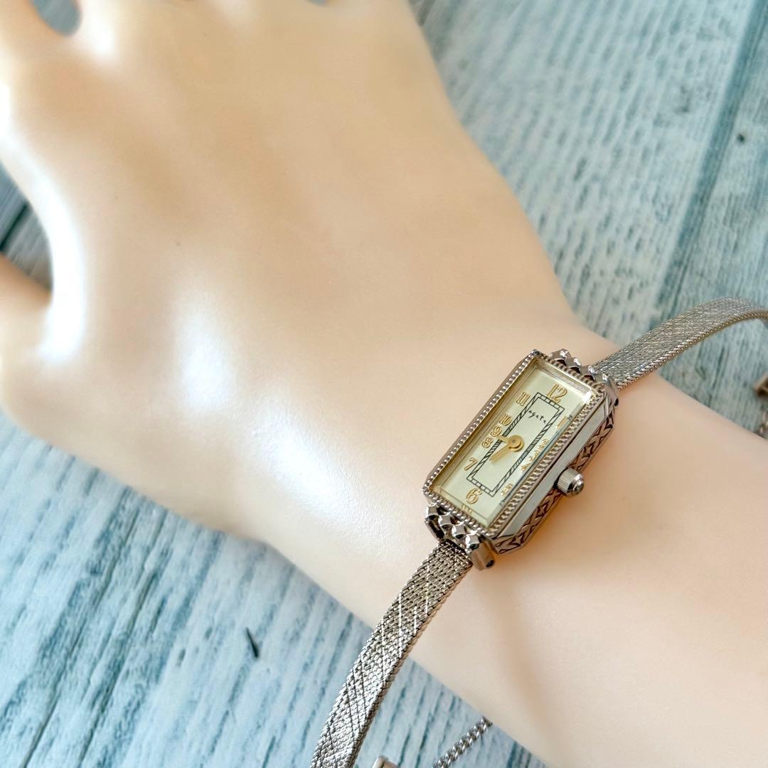 【電池交換済】agete アガット 腕時計 0.014ct ゴールド調 腕時計