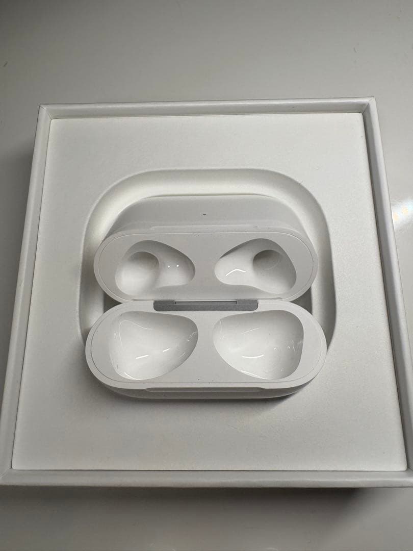 AirPods (第3世代) ワイヤレスイヤホン 美品