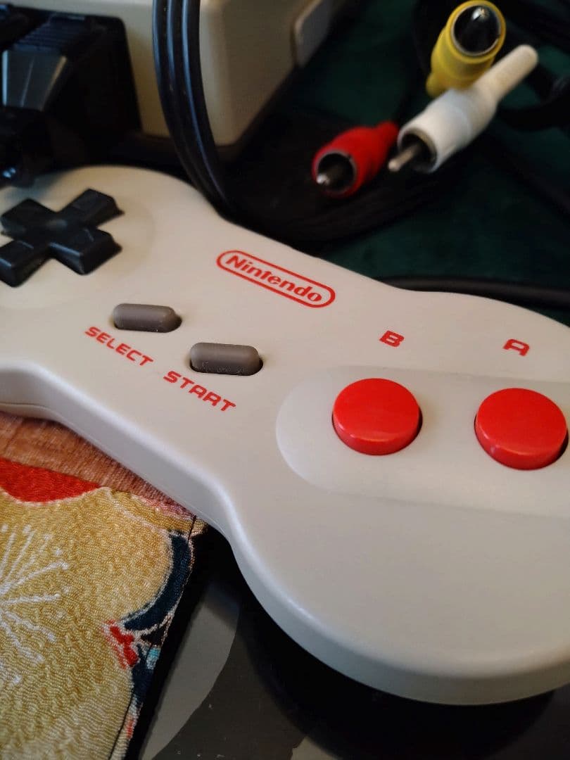 Nintendo NEWファミコン　おまけ付き