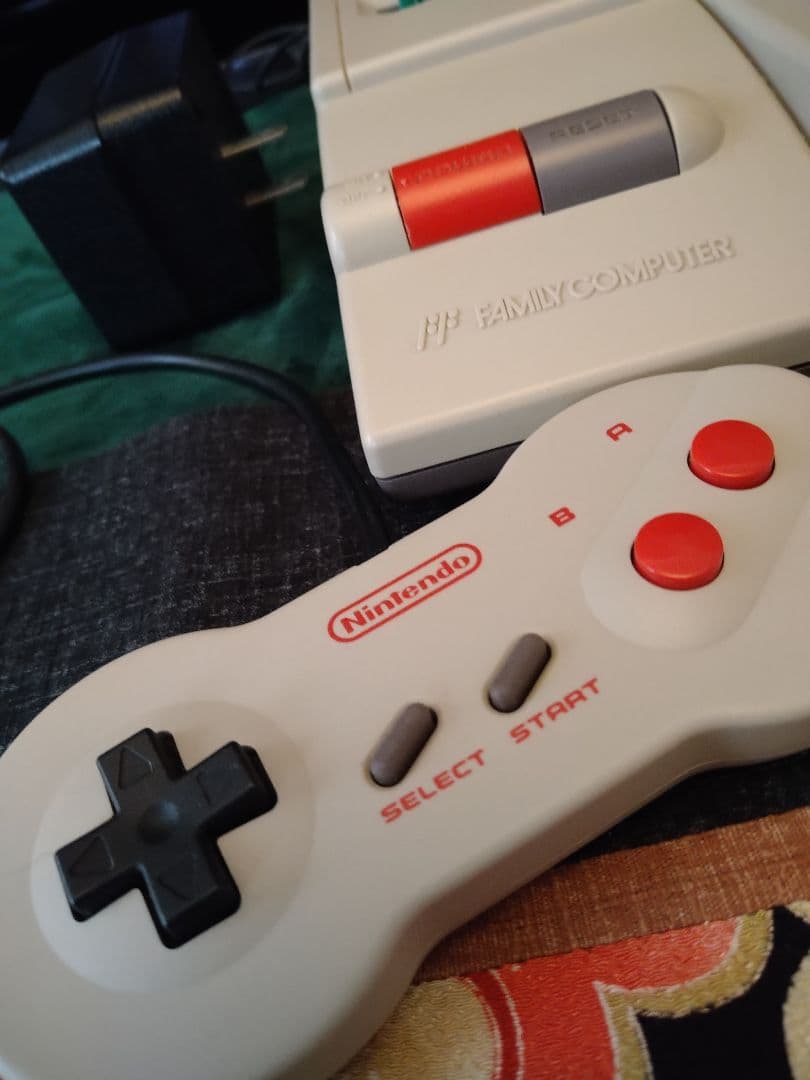 Nintendo NEWファミコン　おまけ付き