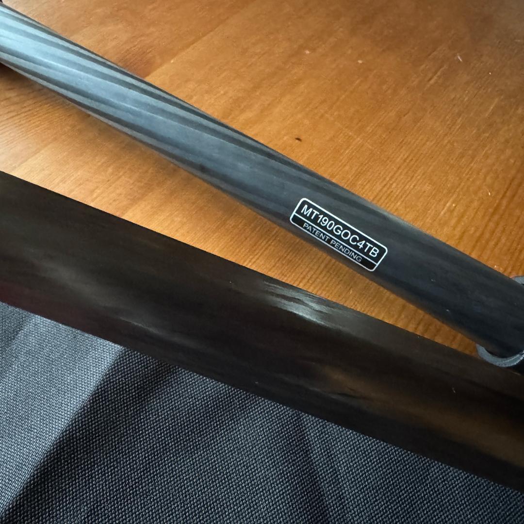 Manfrotto（マンフロット）MT190GOC4TB カーボン三脚 ケース付