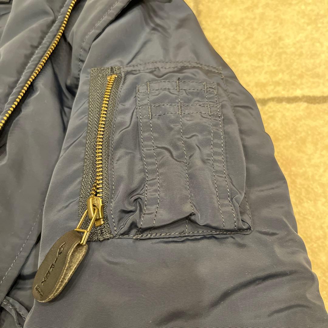 アビレックスネイビー ミリタリージャケット ファー付き