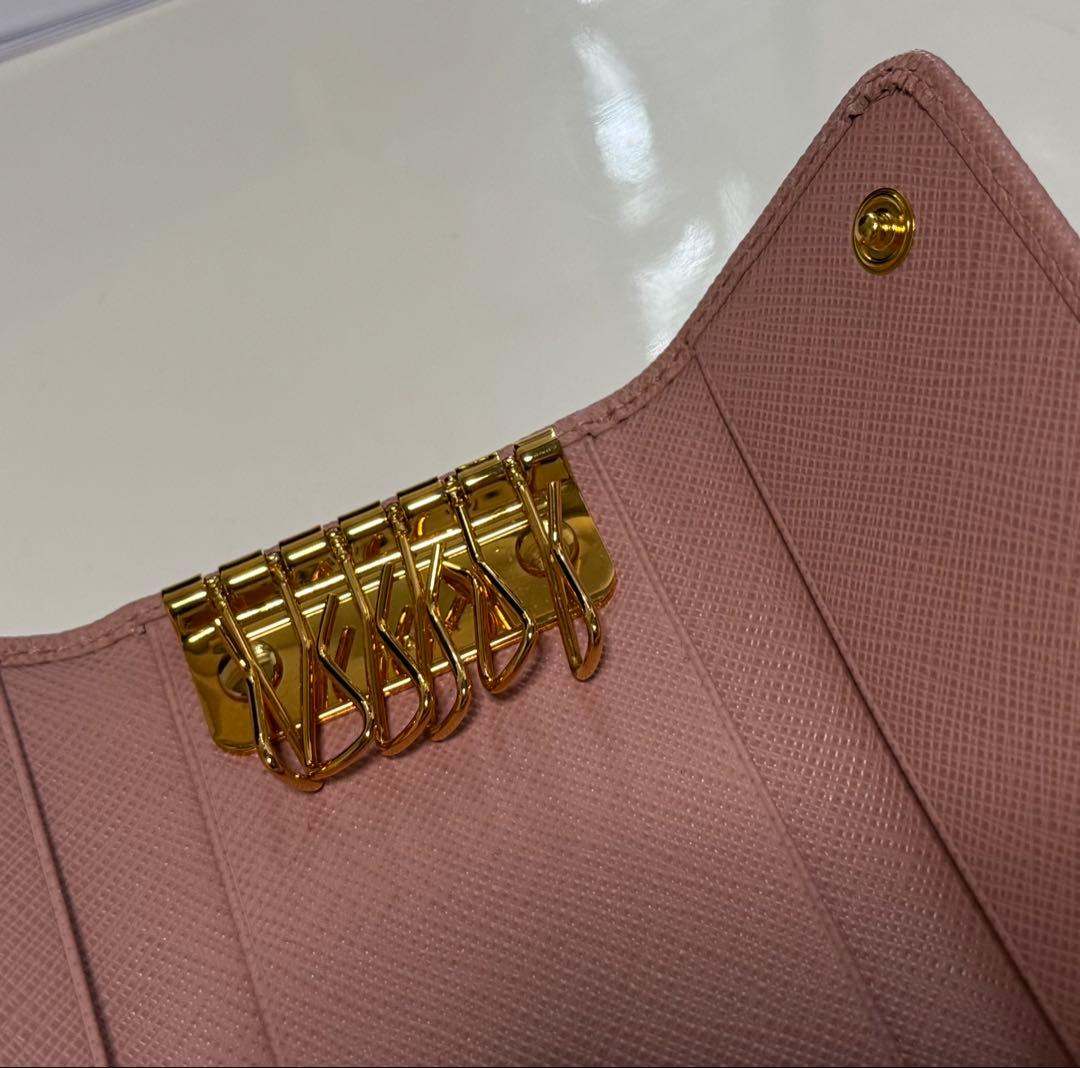 未使用美品　PRADA ピンク レザー キーケース