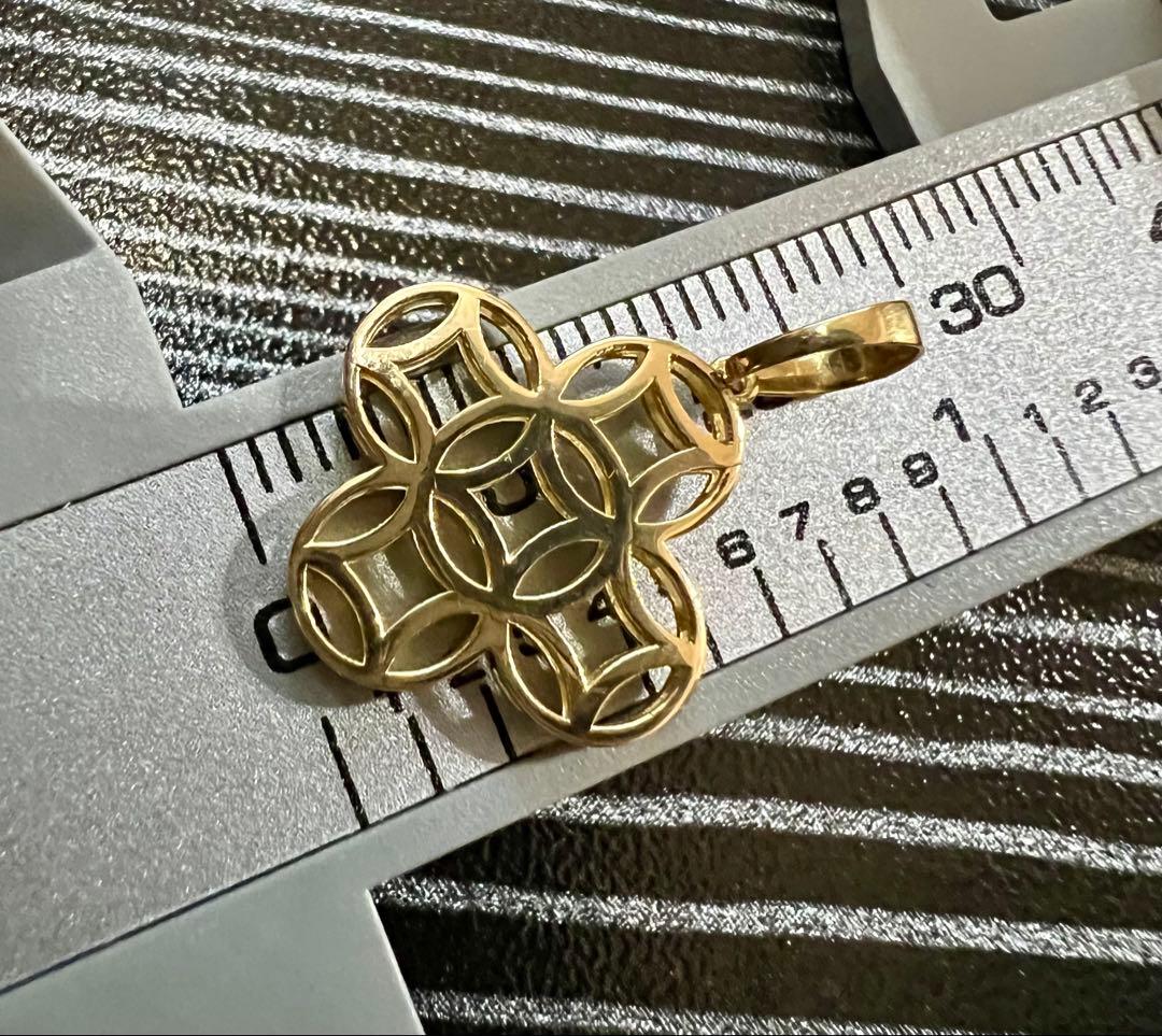 【値下げ】18金ペンダントタップ クローバー