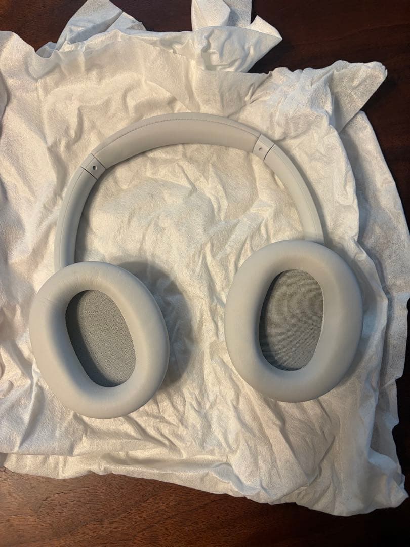 SONY WH-CH720N ワイヤレスヘッドホン ホワイト（保証書、付属品有）