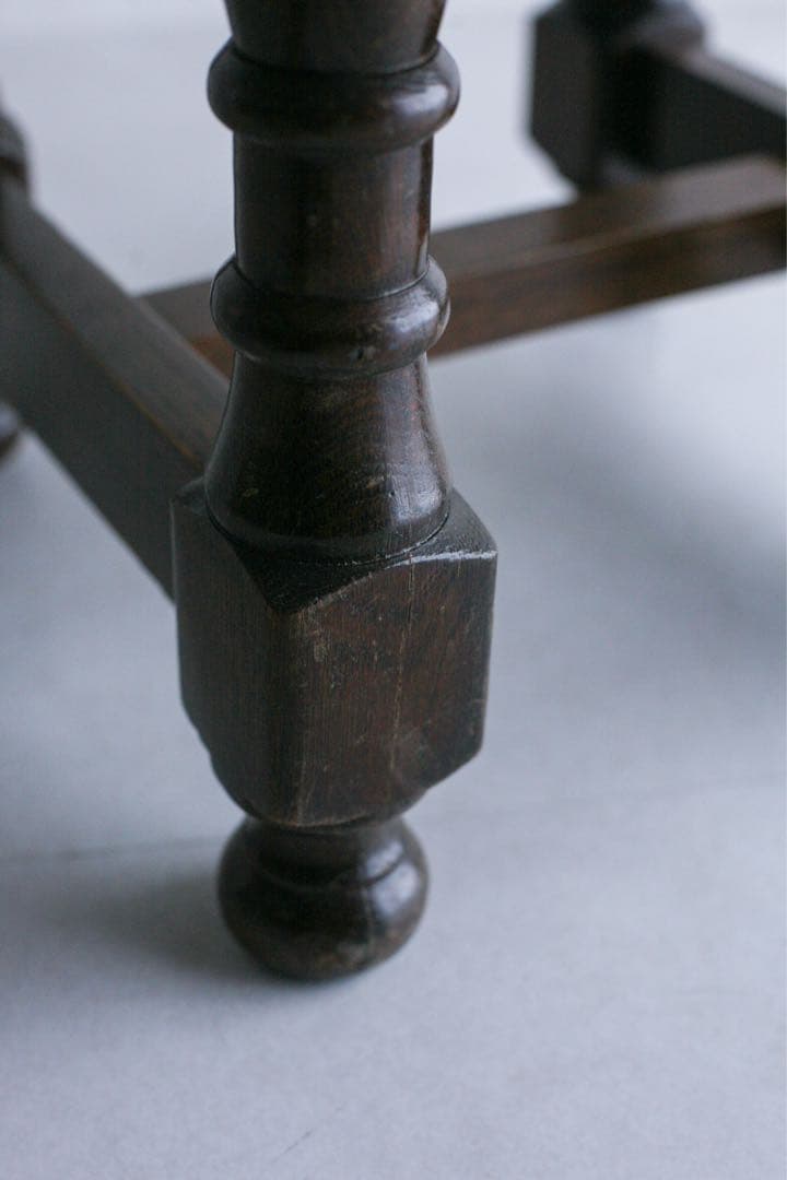 フランス ラウンドテーブル　サイドテーブル　コーヒーテーブル　無垢材 古家具