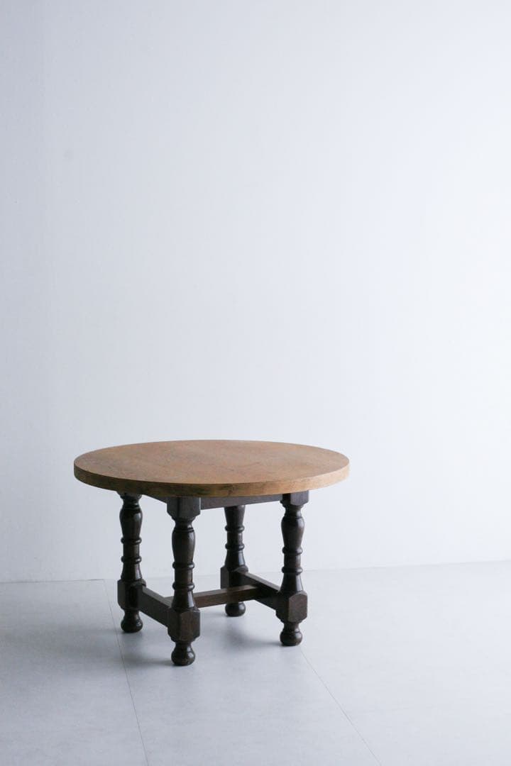 フランス ラウンドテーブル　サイドテーブル　コーヒーテーブル　無垢材 古家具