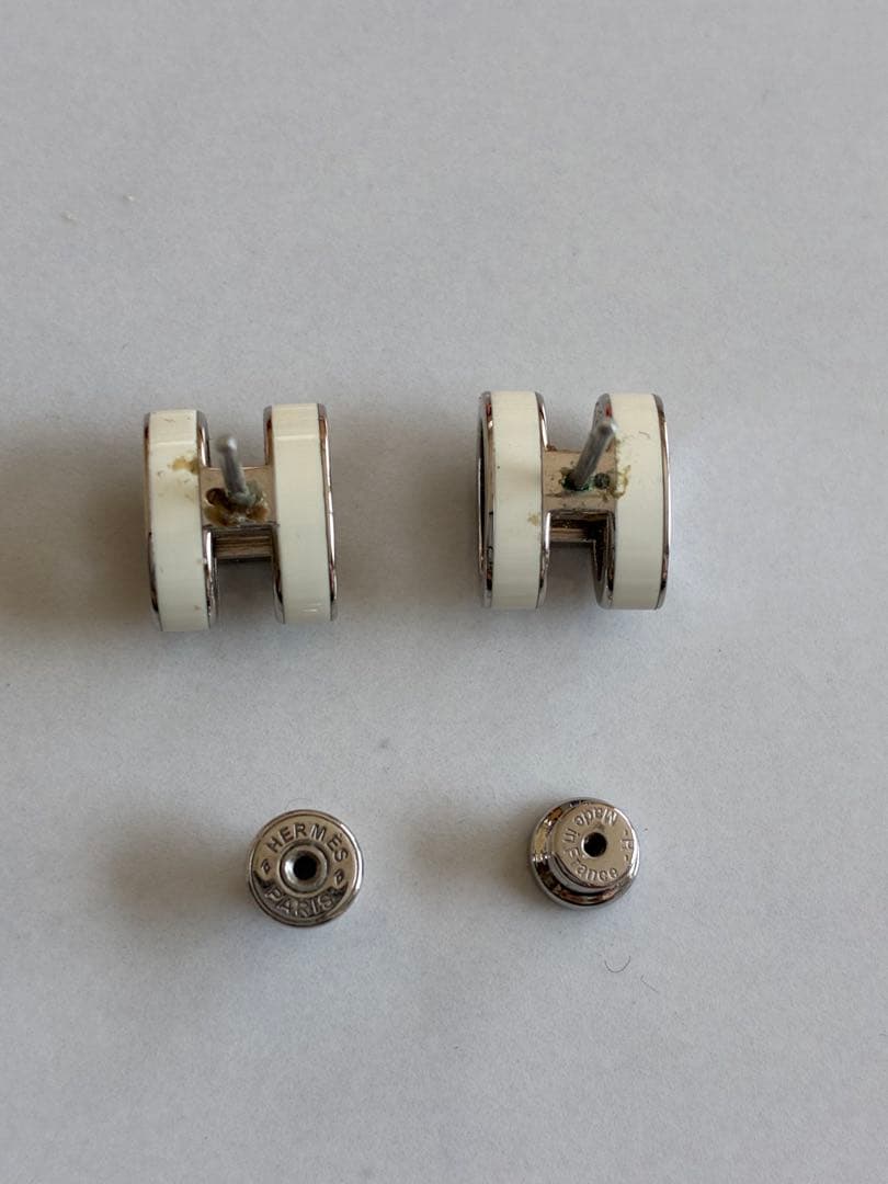 HERMES ピアス　ポップH ホワイト✖️シルバー