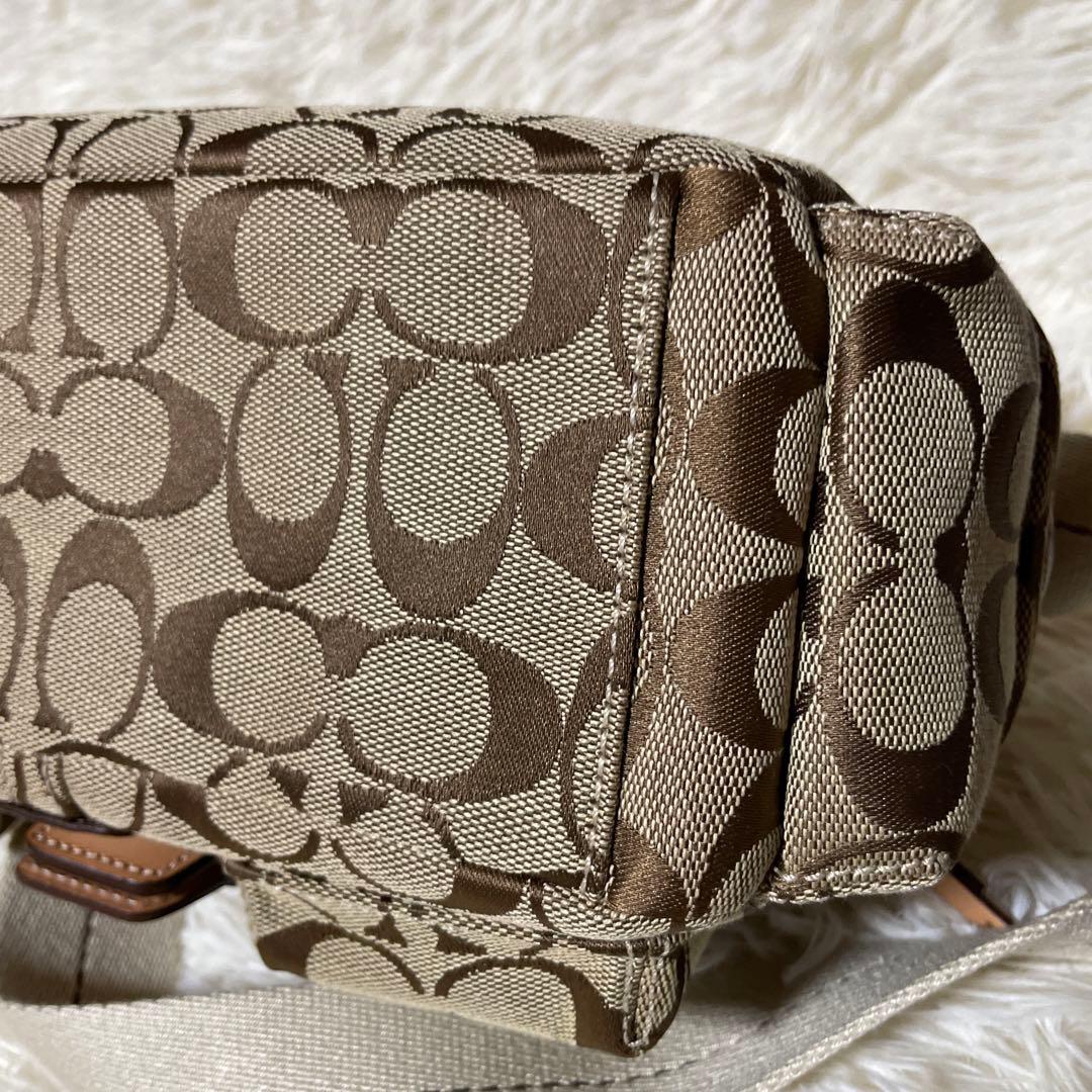 COACH ソーホー シグネチャー ショルダーバッグ ベージュ y2k