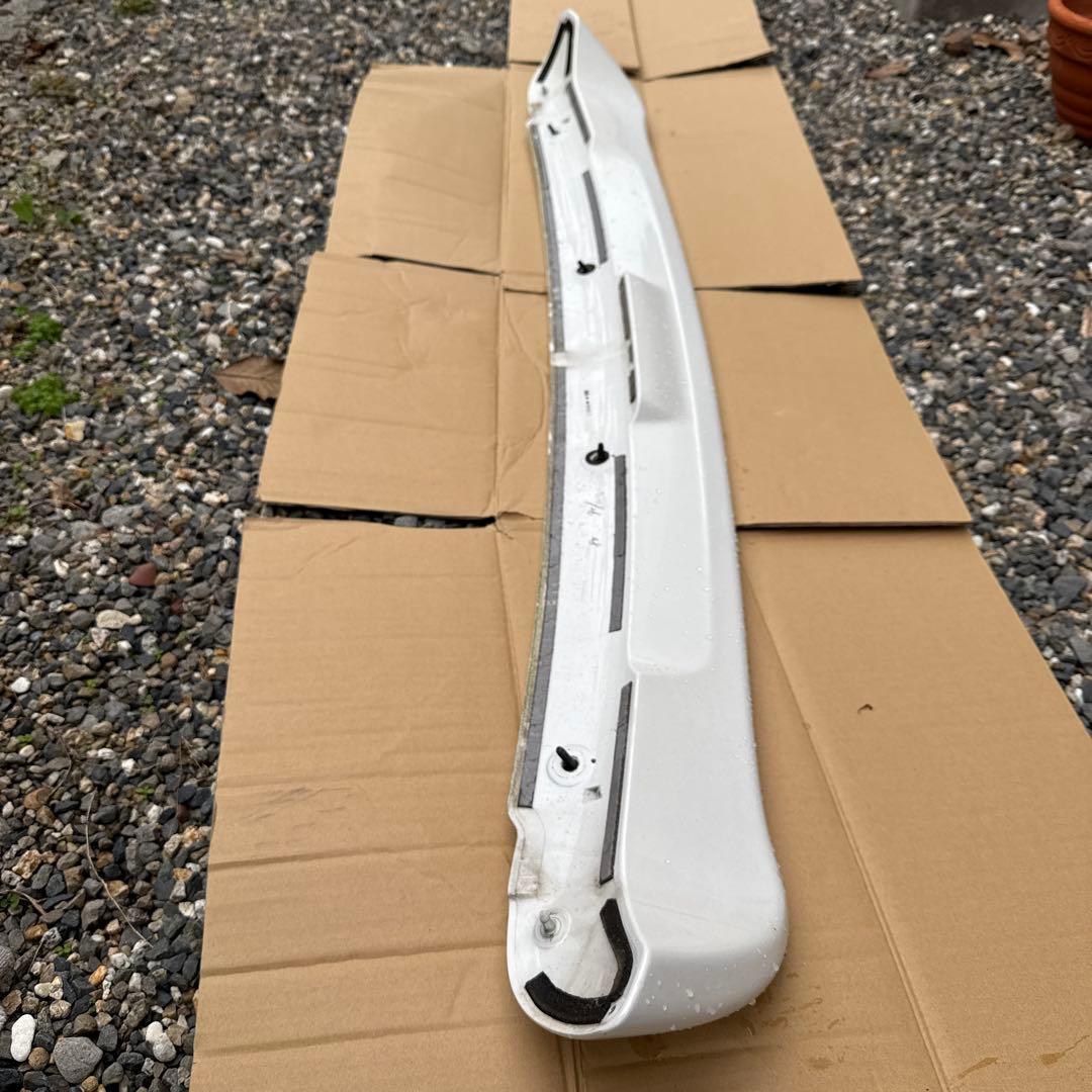 ハイエース　リアウィング　070