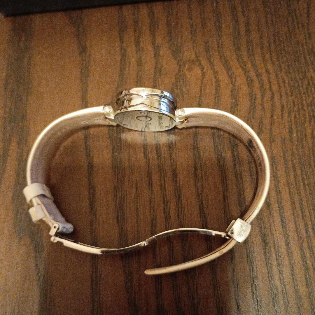BVLGARI B.Zero1 ホワイトレザー腕時計