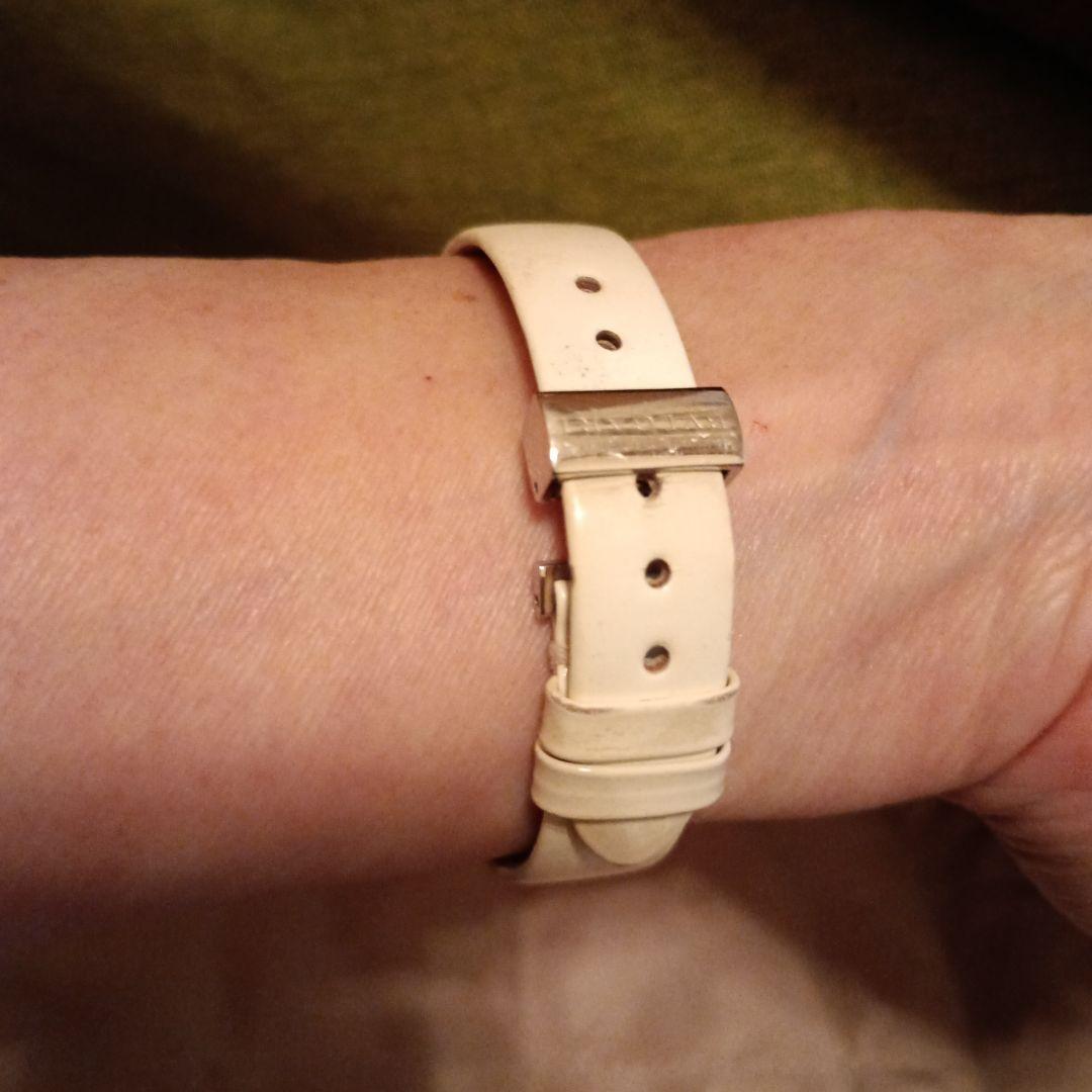 BVLGARI B.Zero1 ホワイトレザー腕時計