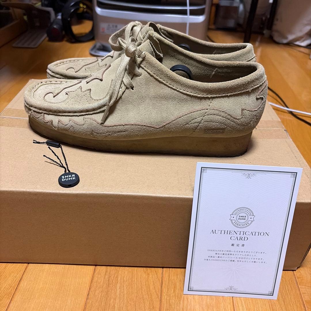 靴 Supreme x Clarks Wallabee Maple