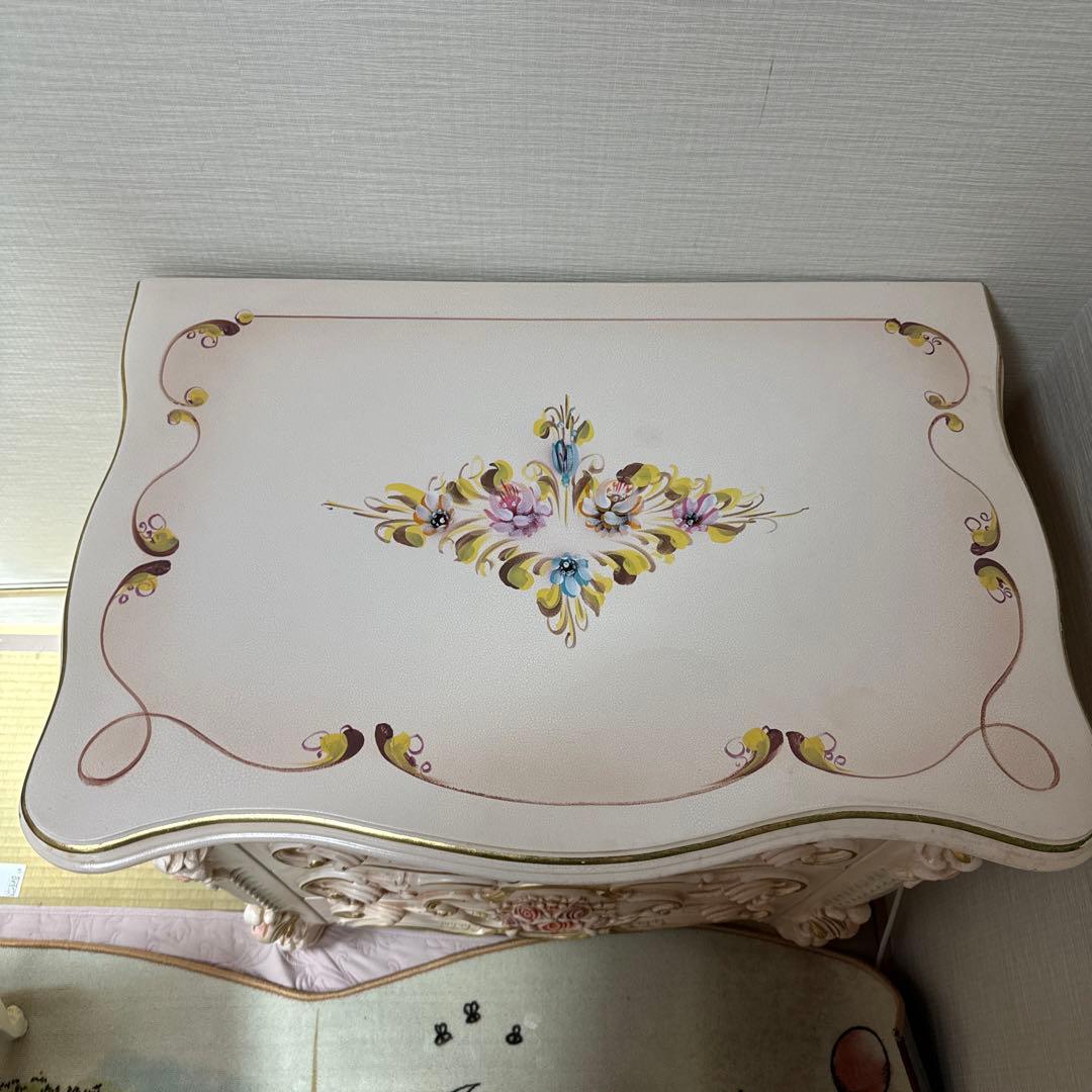 ロココ調　4段チェスト