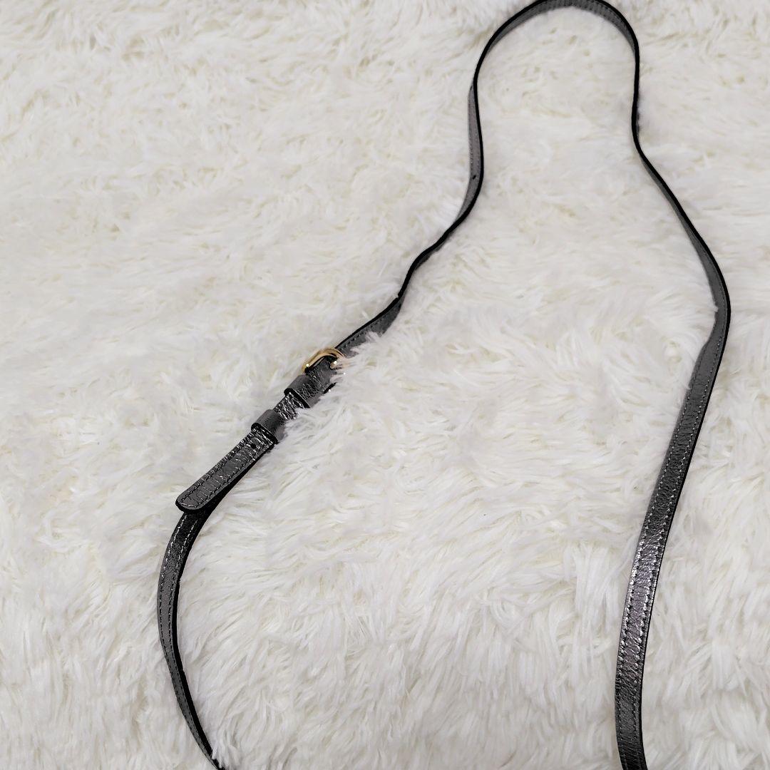 VIOLAd'OROヴィオラドーロメタリックレザー 横型スマートフォンポシェット