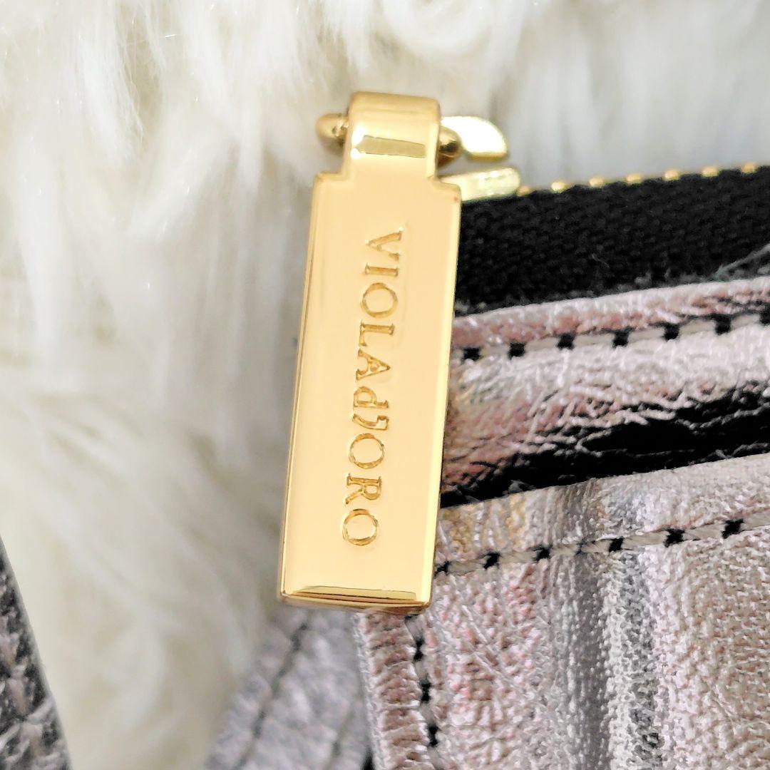 VIOLAd'OROヴィオラドーロメタリックレザー 横型スマートフォンポシェット