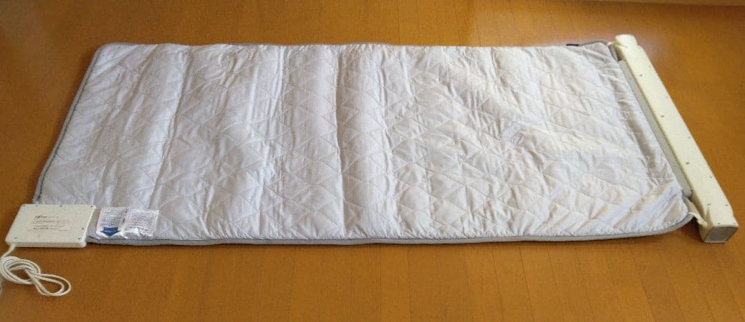 ATEXアテックス マット エアコンorヒーターの切替機能 快適マット「そよ」