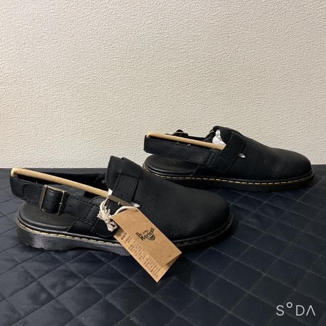 【z50j】ドクターマーチン サンダル JORGE RVE （プー101）