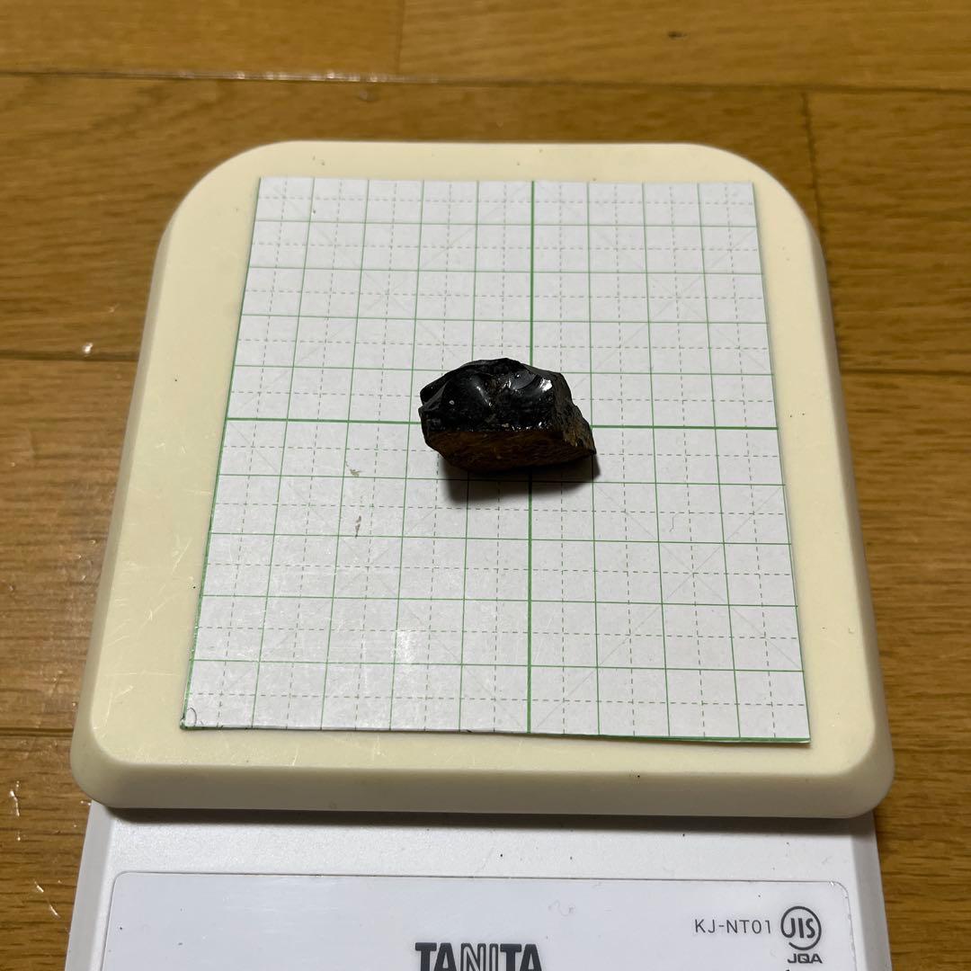 ユークセン石　20g 使用品の為半額