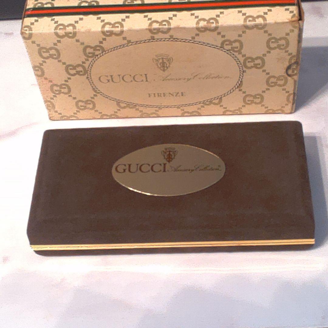 a92 GUCCI チェンジベゼル バングルウォッチ アナログ腕時計