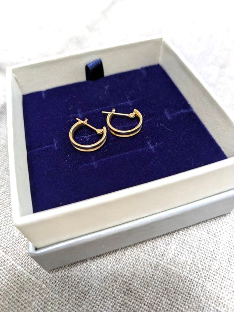 K10 YG ピアス　新品未使用