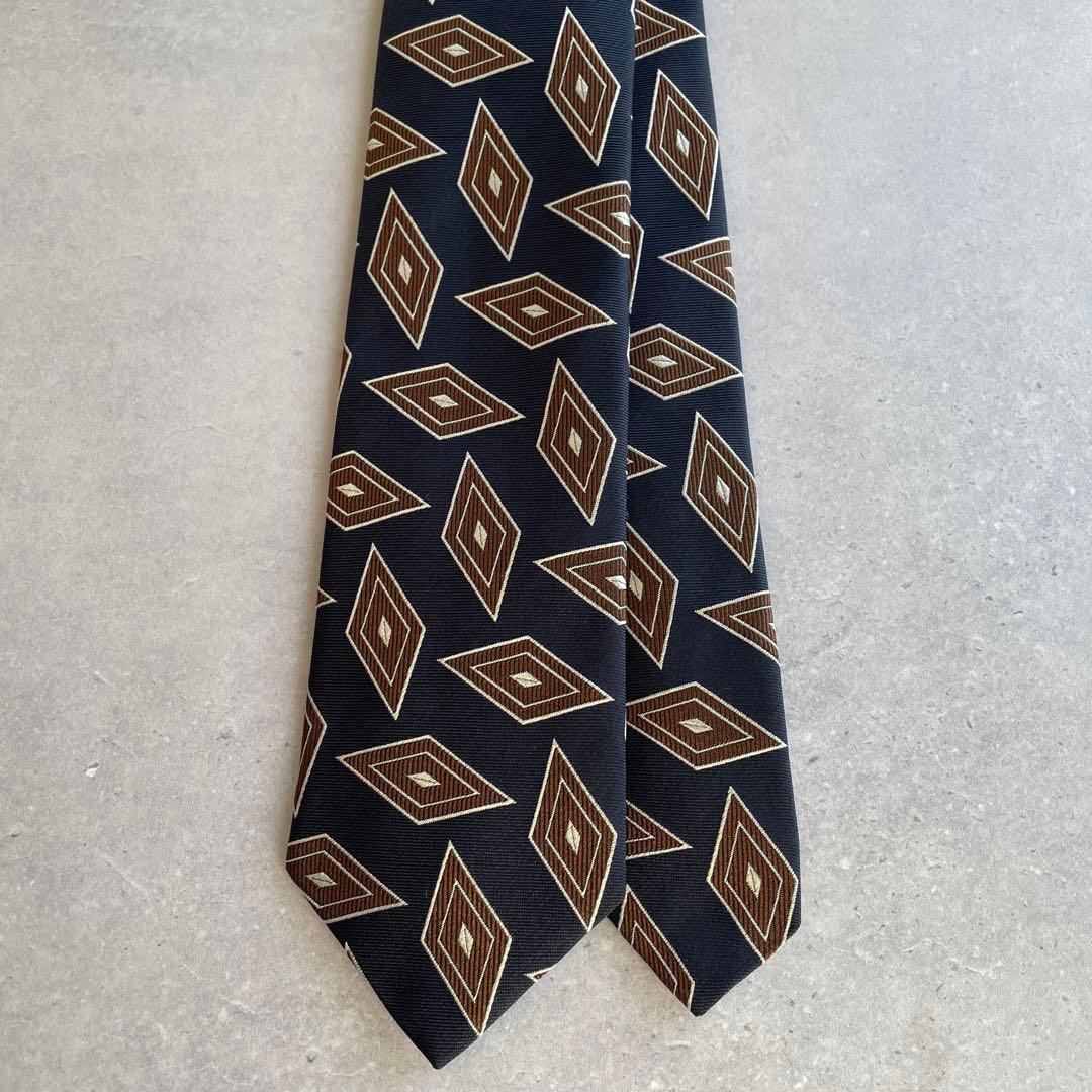最終価格25年新作FRANCOBASSI フランコバッシ　幾何学柄新品ネクタイ
