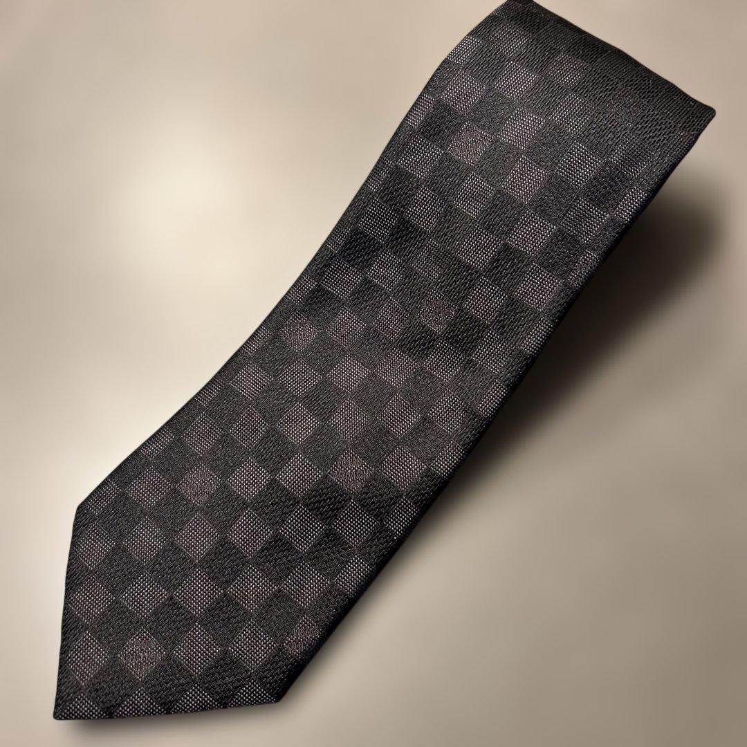 LOUISVUITTON⭐️ネクタイ　ダミエ柄