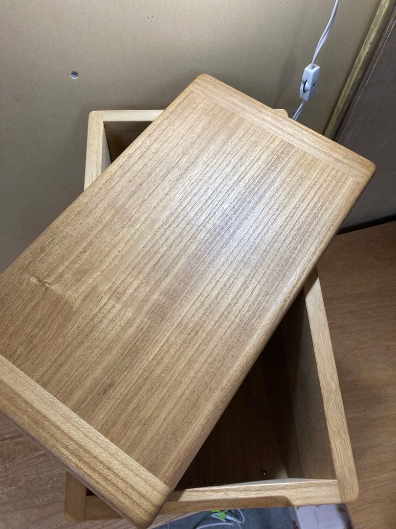 桐の米びつ10kg用　桐子モダン　ほぼ未使用　D