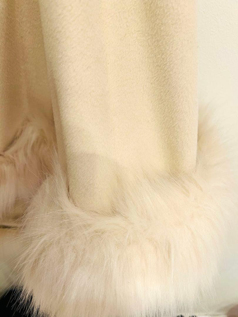  PARTY フードファーケープコート オフホワイト