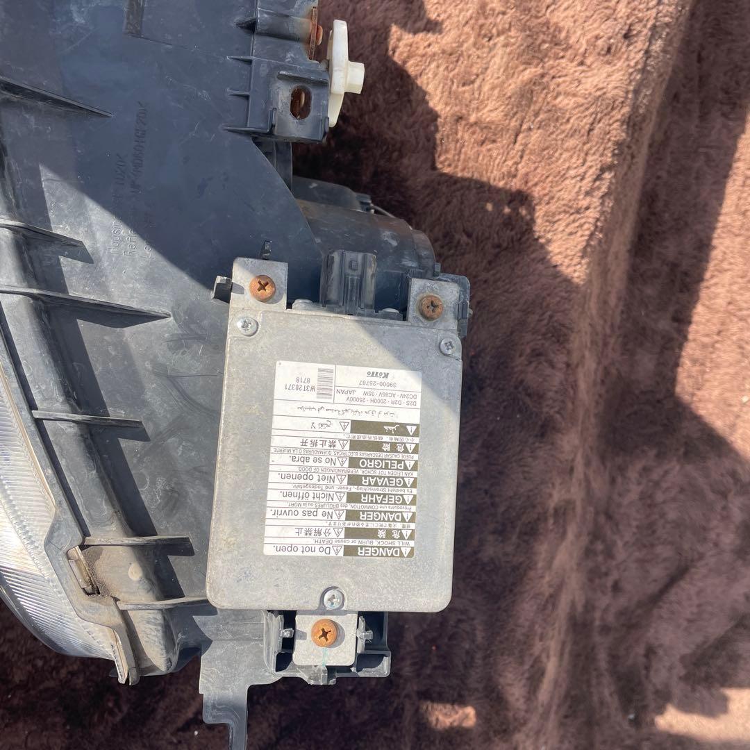 日野　レンジャープロ　右ヘッドライト