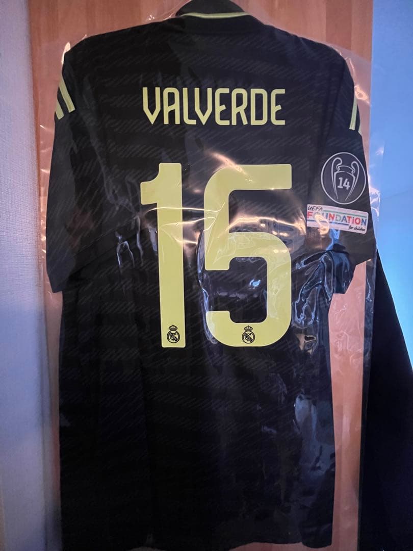 レアルマドリード　ユニフォーム　#15 バルベルデ
