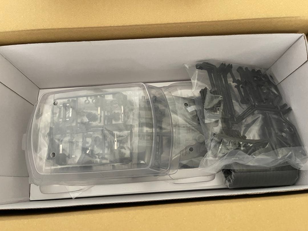 【新品・未使用】タミヤ 1/10 RC ミニクーパーレーシング(MB-01)