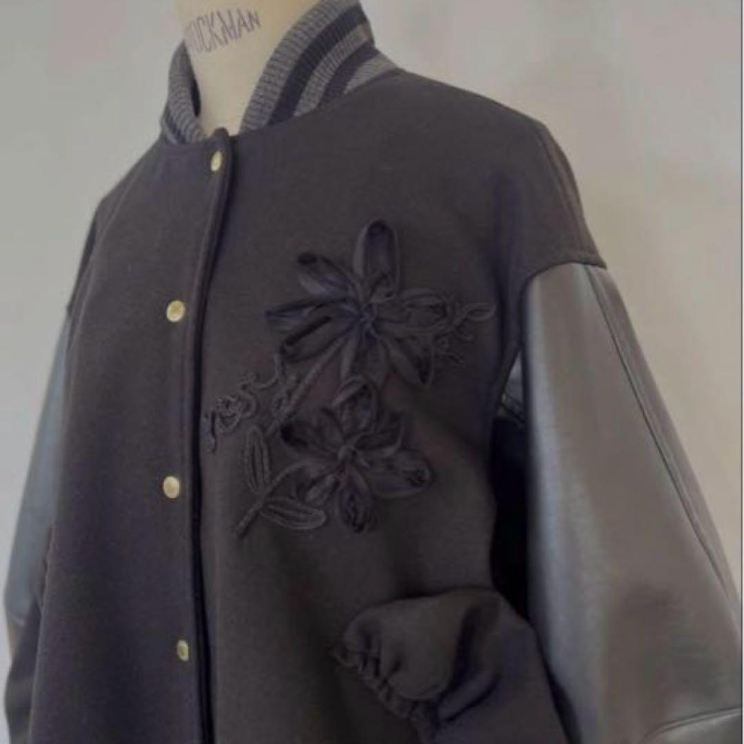 【新品未使用】bouquet embroidery stadium jumper